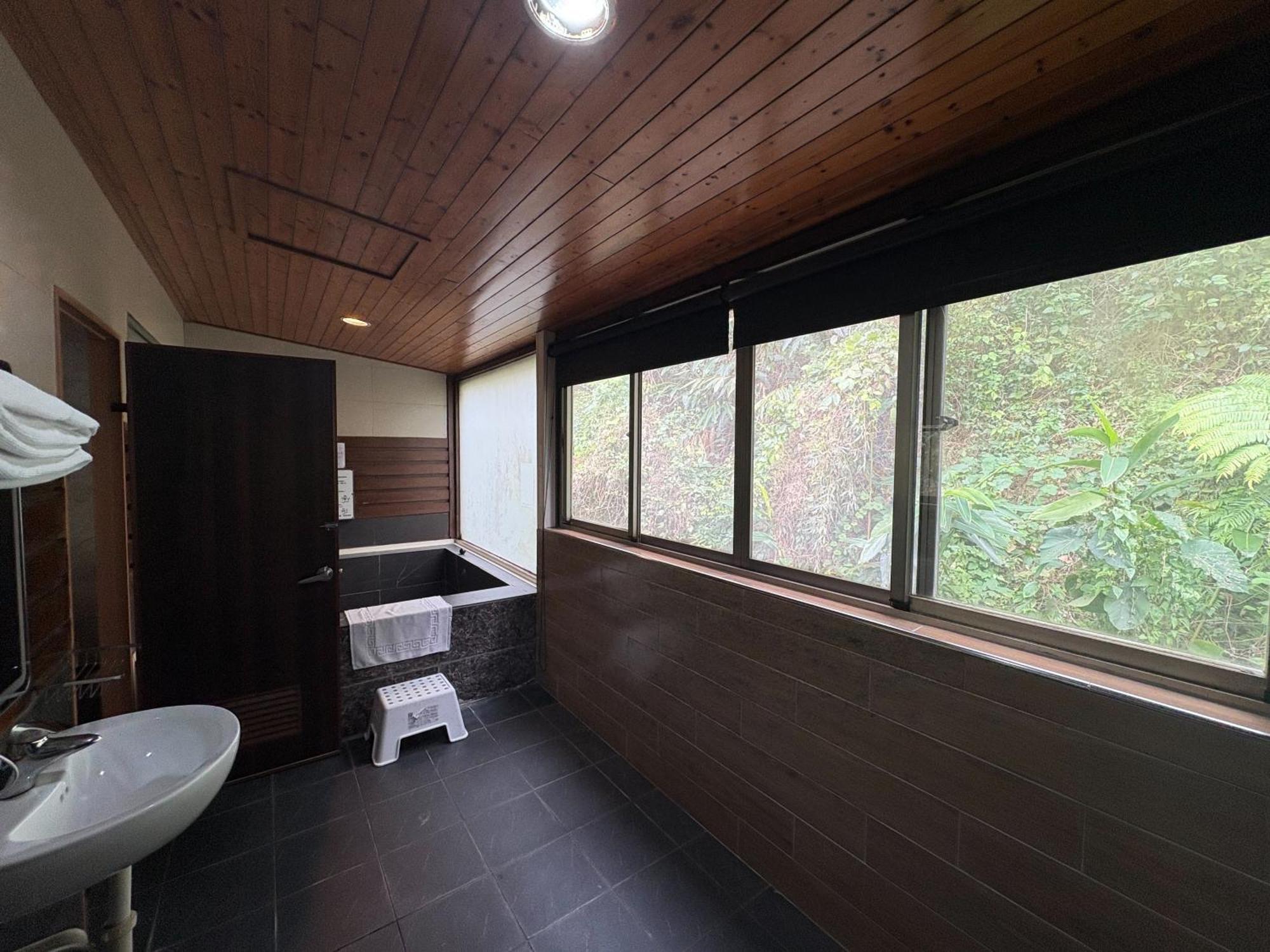 Ci Meng Rou Resort Villa Dahu Bagian luar foto